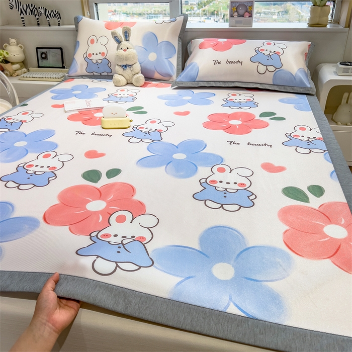 91家纺网 家纺一手货源 找家纺 兄弟坊 2025新款数码小清新印花冰丝席 花园兔子