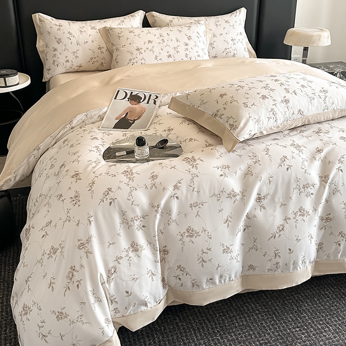 91家纺网 家纺一手货源 找家纺 金阳光家纺 2025新款高级简奢款莱赛尔数码印宽边四件套（带礼盒包装） 云栀咖