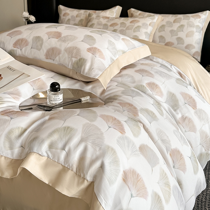 91家纺网 家纺一手货源 找家纺 金阳光家纺 2025新款高级简奢款莱赛尔数码印宽边四件套（带礼盒包装） 林间蜜杏