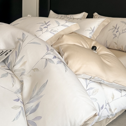 91家纺网 家纺一手货源 找家纺 金阳光家纺 2025新款高级简奢款莱赛尔数码印宽边四件套（带礼盒包装） 春晓雨梦