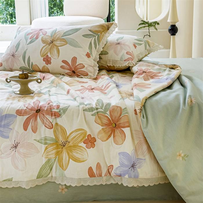 91家纺网 家纺一手货源 找家纺 被窝家纺 2025新款全棉花边大豆夏被四件套 云裳花谷