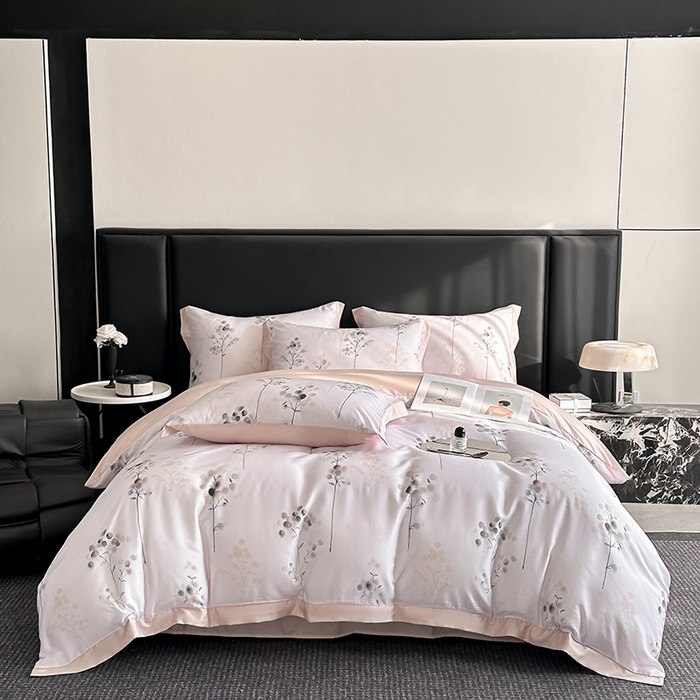 91家纺网 家纺一手货源 找家纺 金阳光家纺 2025新款高级简奢款莱赛尔数码印宽边四件套（带礼盒包装） 浮光落影