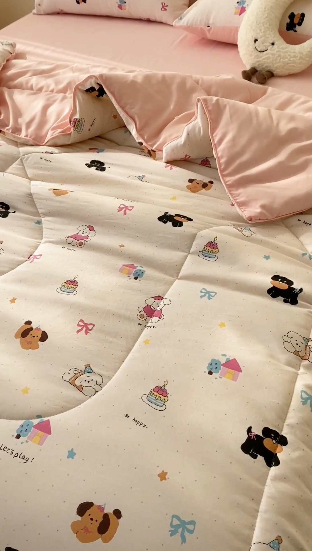 91家纺网 家纺一手货源 找家纺 宜家坊 2025新款水洗棉糯小棉夏被夏被四件套四季被春秋被单人学生双人被子被芯 狗狗家族