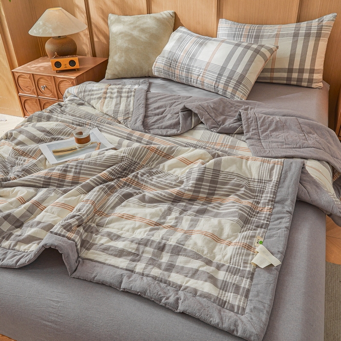 91家纺网 家纺一手货源 找家纺 猎鹿人家纺 A类水洗棉新疆棉花夏被 夏日芳华灰