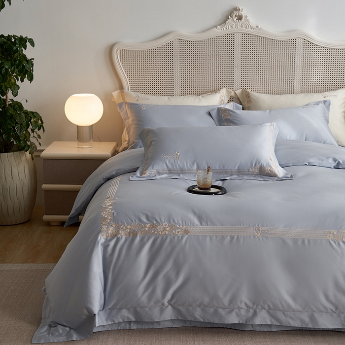 91家纺网 家纺一手货源 找家纺 嗯呢家纺 2025新款A类全棉刺绣四件套 婴儿蓝