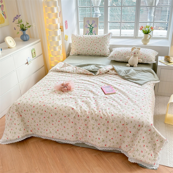 91家纺网 家纺一手货源 找家纺 被窝家纺 2025新款全棉花边大豆夏被四件套 樱花趣