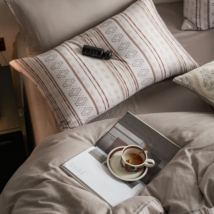 91家纺网 家纺一手货源 找家纺 时年家纺 2025零汗纱™数码印花系列套件 逸彩-咖