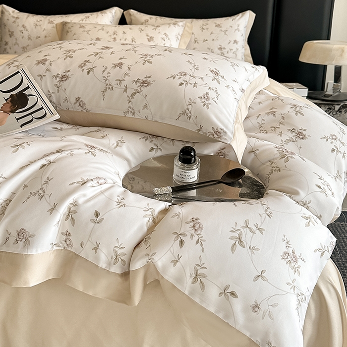 91家纺网 家纺一手货源 找家纺 金阳光家纺 2025新款高级简奢款莱赛尔数码印宽边四件套（带礼盒包装） 云栀咖