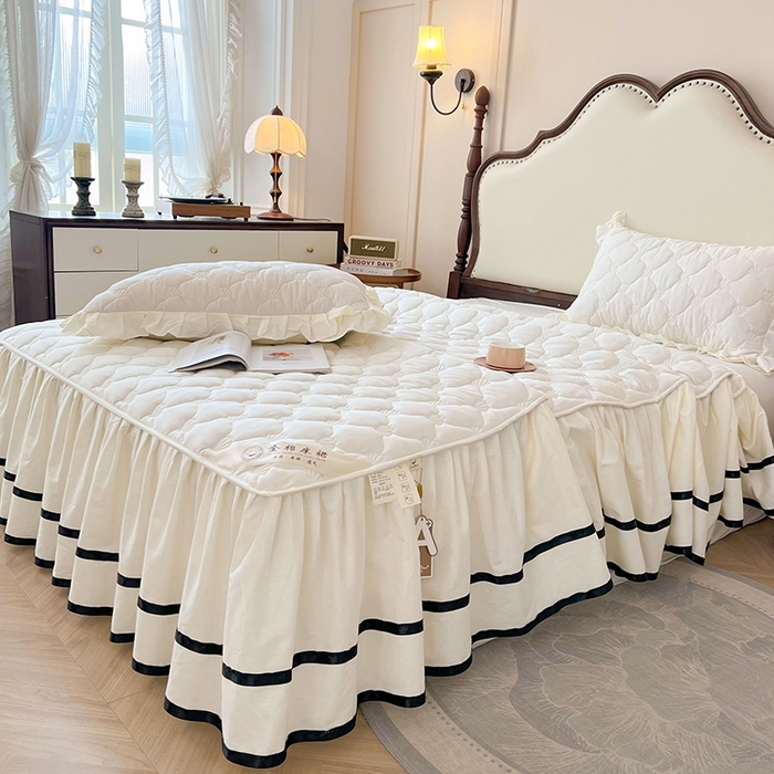 91家纺网 家纺一手货源 找家纺 笠裙2025新款纯棉防水隔尿夹棉加厚床裙-贝壳系列 贝壳奶昔白