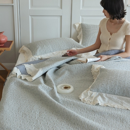 91家纺网 家纺一手货源 找家纺 （总）万盛家纺 2025新款全棉水洗花边床盖三件套