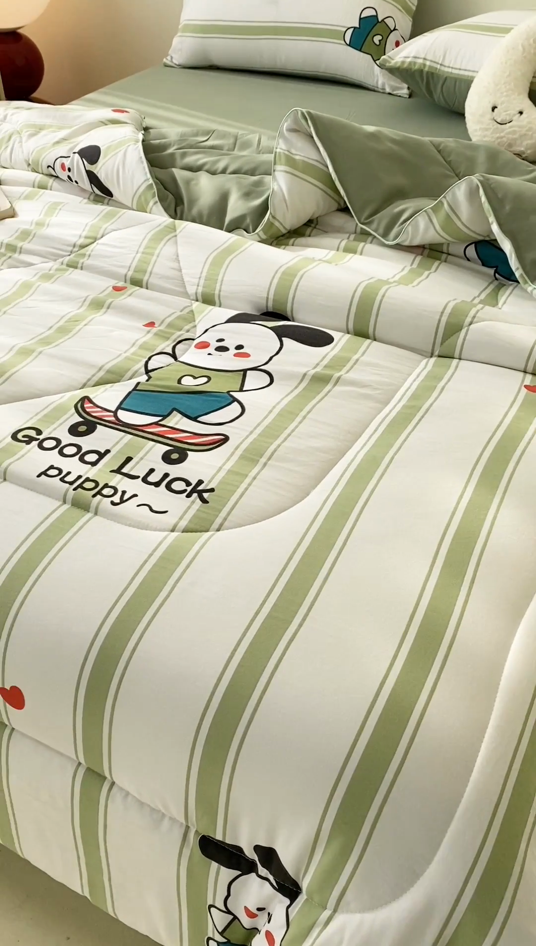 91家纺网 家纺一手货源 找家纺 宜家坊 2025新款水洗棉糯小棉夏被夏被四件套四季被春秋被单人学生双人被子被芯 条纹狗