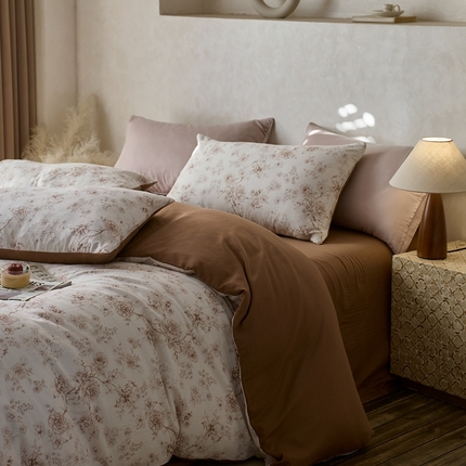 91家纺网 家纺一手货源 找家纺 时年家纺 2025零汗纱™数码印花系列套件 微风与花-咖