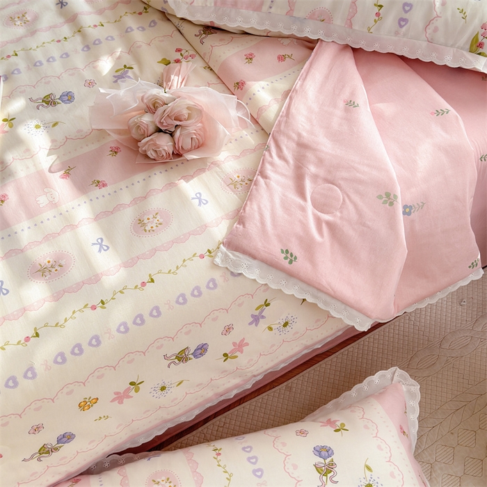 91家纺网 家纺一手货源 找家纺 被窝家纺 2025新款全棉花边大豆夏被四件套 花朵兔兔