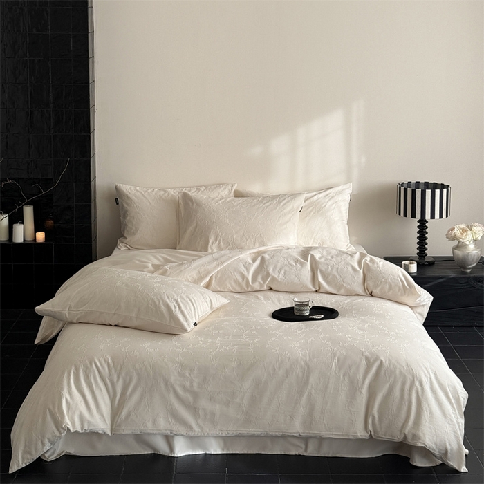 91家纺网 家纺一手货源 找家纺 鹿班家居 2025春夏新款云感超柔厚织提花浮雕系列四件套-梦境卷尾（标准会员-20元） 梦境卷尾-白色