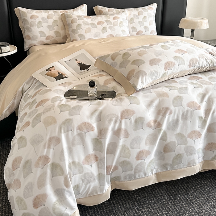 91家纺网 家纺一手货源 找家纺 金阳光家纺 2025新款高级简奢款莱赛尔数码印宽边四件套（带礼盒包装） 林间蜜杏