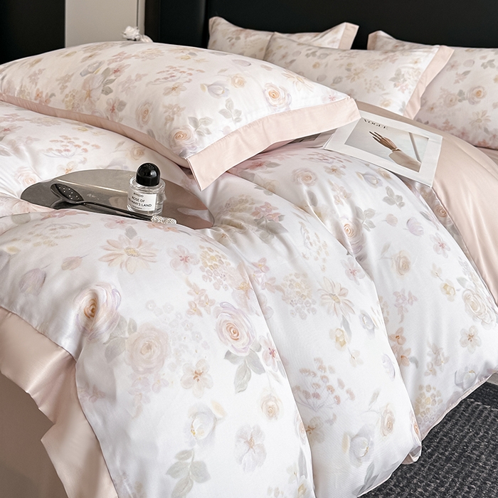 91家纺网 家纺一手货源 找家纺 金阳光家纺 2025新款高级简奢款莱赛尔数码印宽边四件套（带礼盒包装） 念池粉