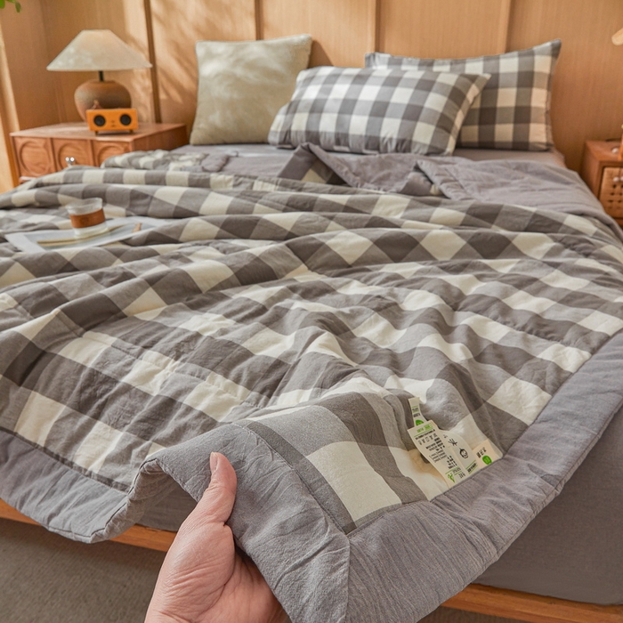 91家纺网 家纺一手货源 找家纺 猎鹿人家纺 A类水洗棉新疆棉花夏被 优卡生活