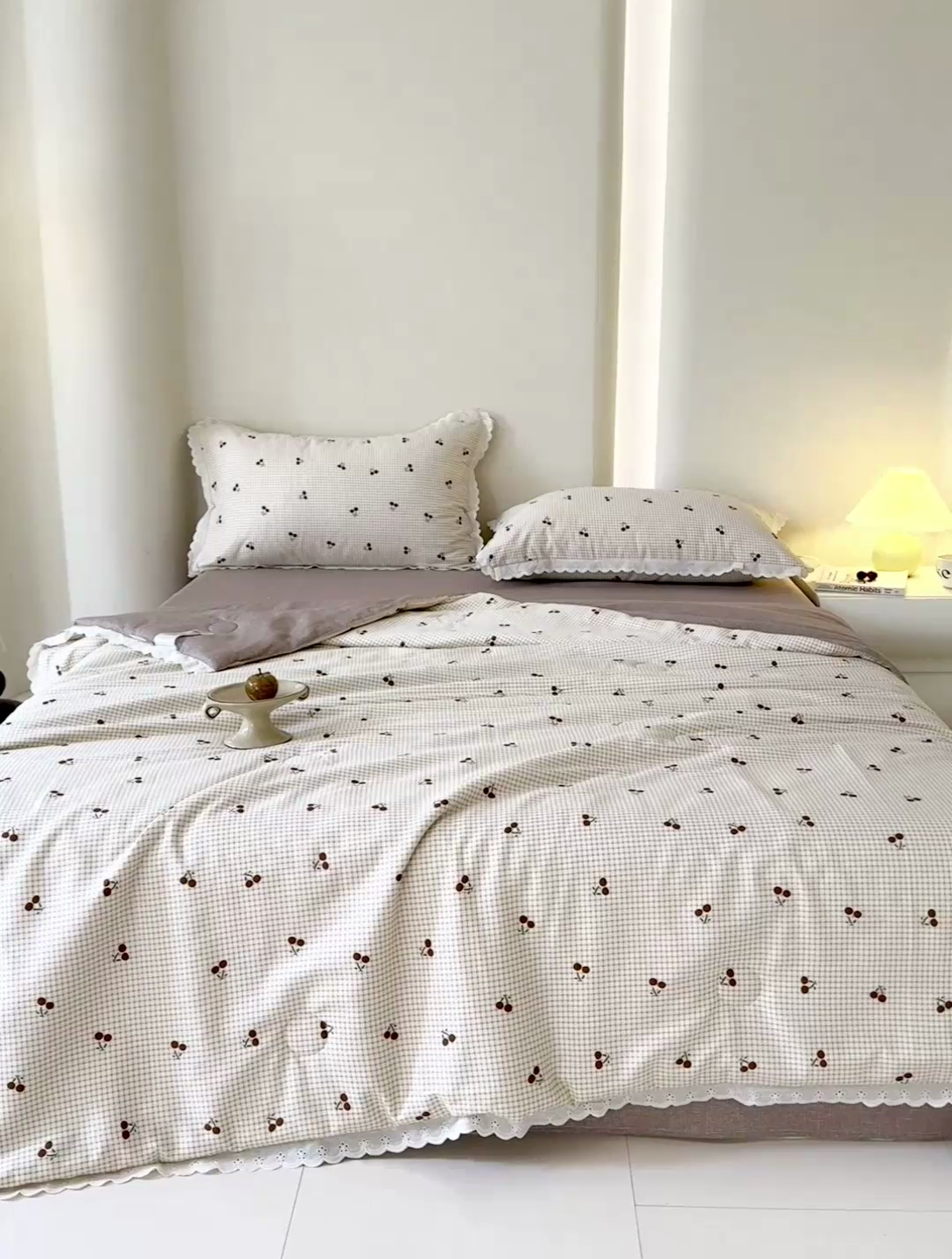 91家纺网 家纺一手货源 找家纺 被窝家纺 2025新款全棉花边大豆夏被四件套 樱姿-米