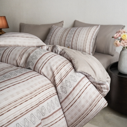 91家纺网 家纺一手货源 找家纺 时年家纺 2025零汗纱™数码印花系列套件 逸彩-咖