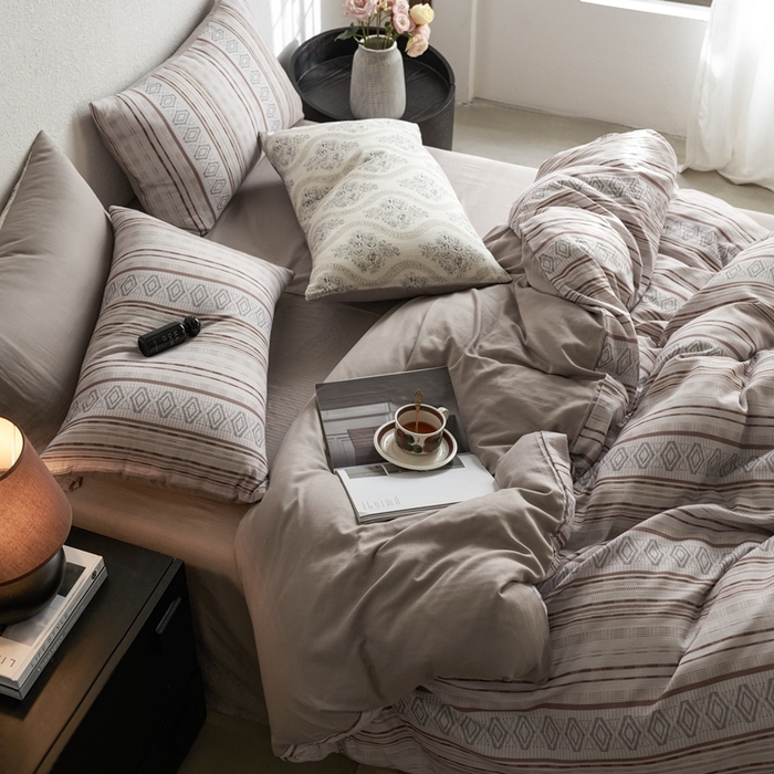 91家纺网 家纺一手货源 找家纺 时年家纺 2025零汗纱™数码印花系列套件 逸彩-咖