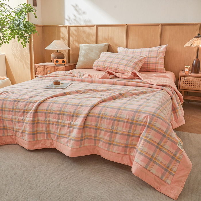 91家纺网 家纺一手货源 找家纺 猎鹿人家纺 A类水洗棉新疆棉花夏被 简兮-粉