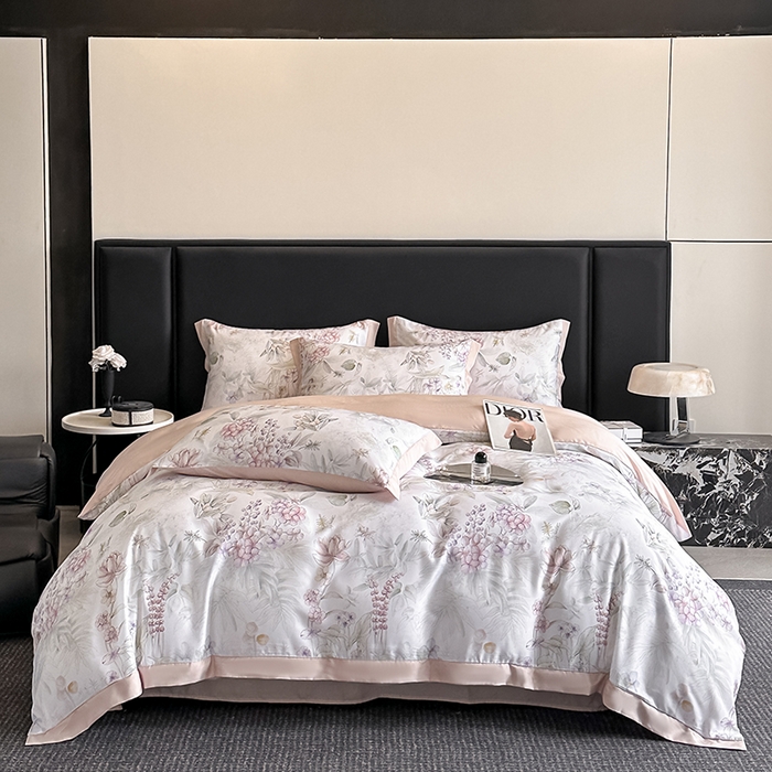 91家纺网 家纺一手货源 找家纺 金阳光家纺 2025新款高级简奢款莱赛尔数码印宽边四件套（带礼盒包装） 繁华枝恋