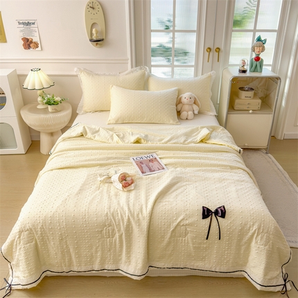 迪梦思家纺 2025新款四层纱泡泡夏凉被-小花 蝴蝶结-柠檬黄