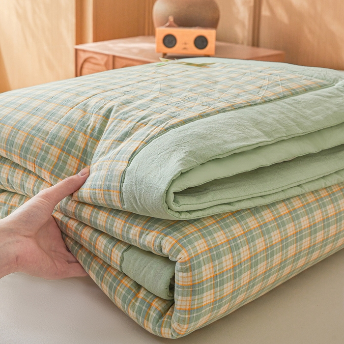 91家纺网 家纺一手货源 找家纺 猎鹿人家纺 A类水洗棉新疆棉花夏被 夏洛特绿