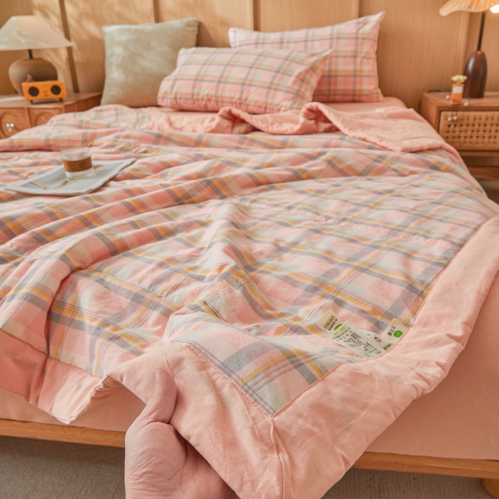 91家纺网 家纺一手货源 找家纺 猎鹿人家纺 A类水洗棉新疆棉花夏被 简兮-粉