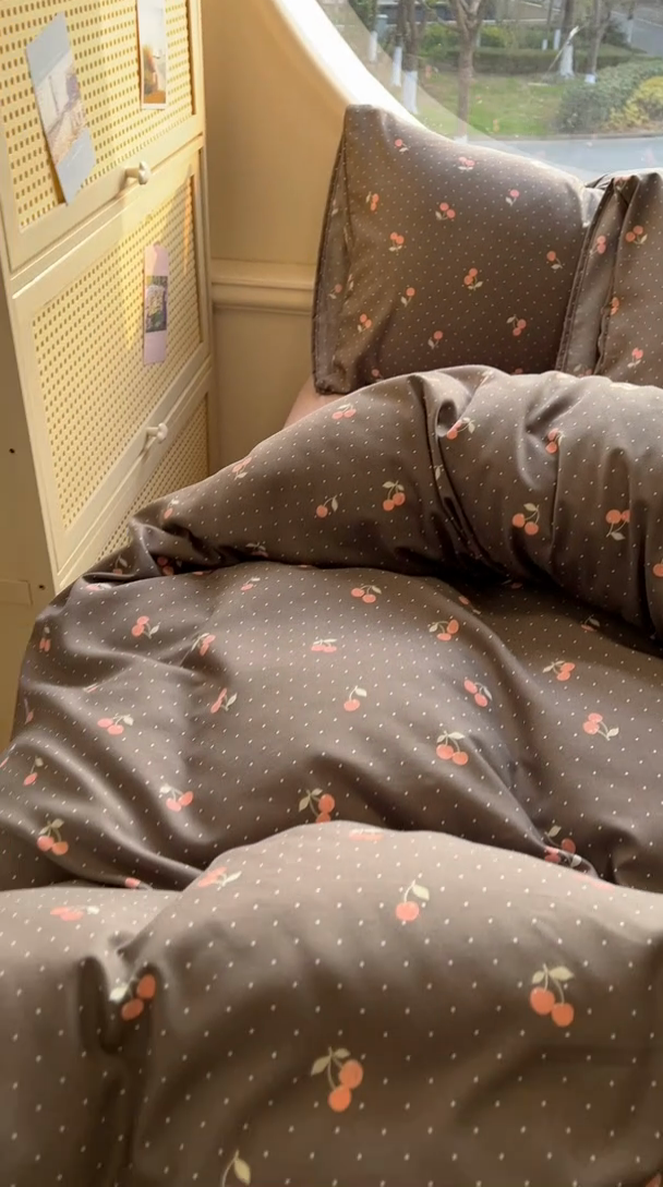 91家纺网 家纺一手货源 找家纺 花漾家居 2025新款针织双层纱被套枕套四件套 春樱