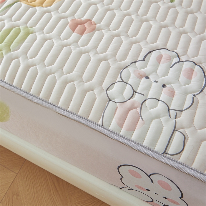 91家纺网 家纺一手货源 找家纺 雯豆2025夏季新品0.4乳胶凉席床笠款三件套凉感丝印花纯色床罩 乳胶床笠-呆萌兔