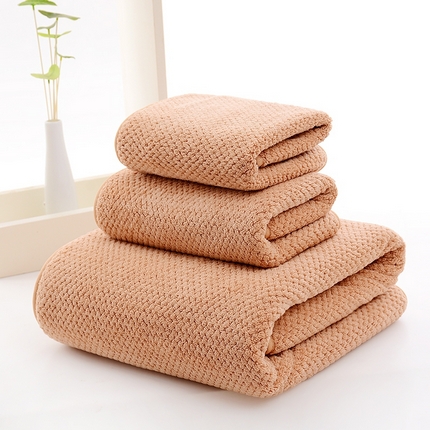 91家纺网 家纺一手货源 找家纺 彩虹新款加厚加大珊瑚绒菠萝格方巾毛巾浴巾套装外贸跨境大浴巾吸水加厚大毛巾浴巾两件套 菠萝格棕色方巾毛巾浴巾组合