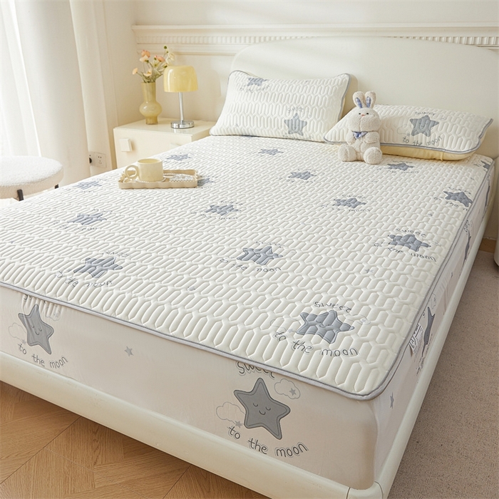 91家纺网 家纺一手货源 找家纺 雯豆2025夏季新品0.4乳胶凉席床笠款三件套凉感丝印花纯色床罩 乳胶床笠-简约星辰1