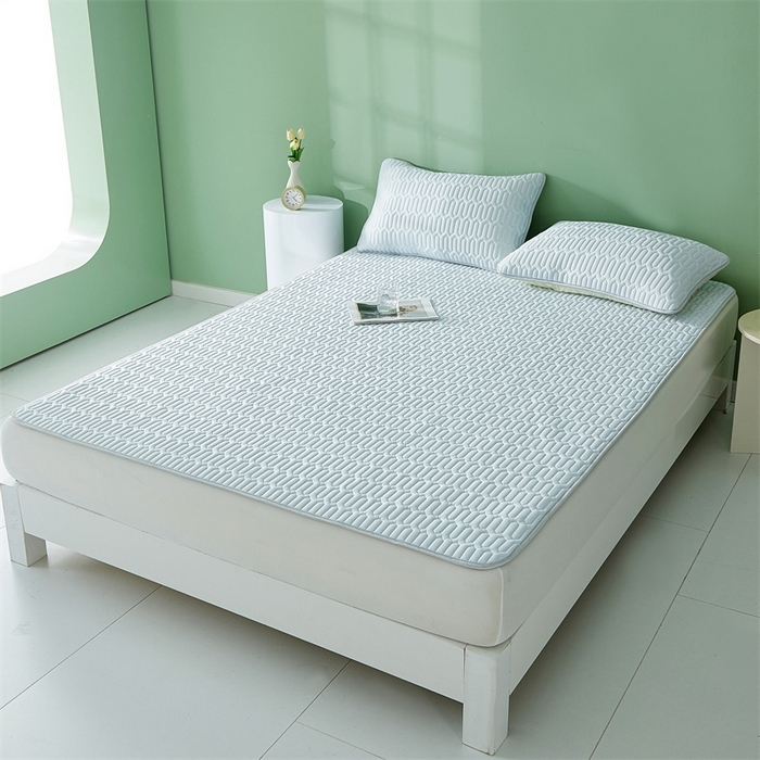 91家纺网 家纺一手货源 找家纺 雯豆2025夏季新品0.4乳胶凉席平铺款三件套凉感丝小清新印花席梦思床罩 乳胶凉席-风铃蓝