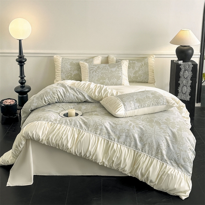 91家纺网 家纺一手货源 找家纺 一左一右2025春夏新款法式少女风数码印花褶皱花边水洗棉磨毛四件套 浪漫少女-绿