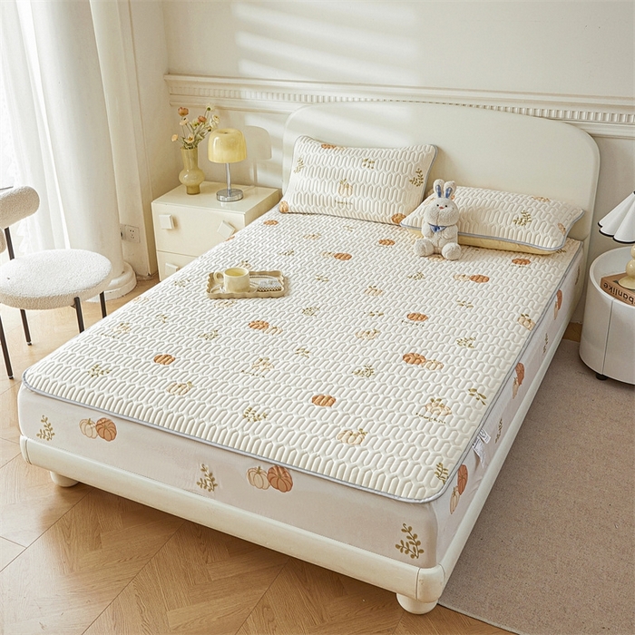 91家纺网 家纺一手货源 找家纺 雯豆2025夏季新品0.4乳胶凉席床笠款三件套凉感丝印花纯色床罩 乳胶床笠-吉祥南瓜1