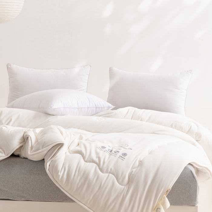 91家纺网 家纺一手货源 找家纺 易睡 2025新款A类水洗棉新疆棉花被子母被 白色