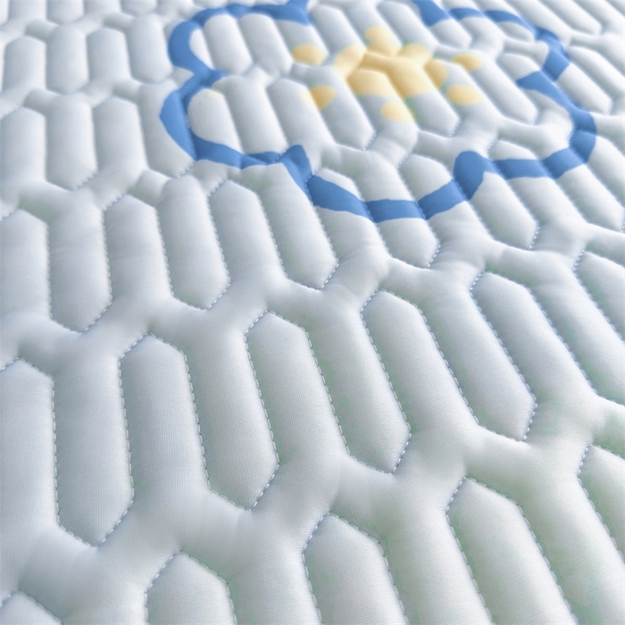 91家纺网 家纺一手货源 找家纺 雯豆2025夏季新品0.4乳胶凉席平铺款三件套凉感丝小清新印花席梦思床罩 乳胶凉席-花漾