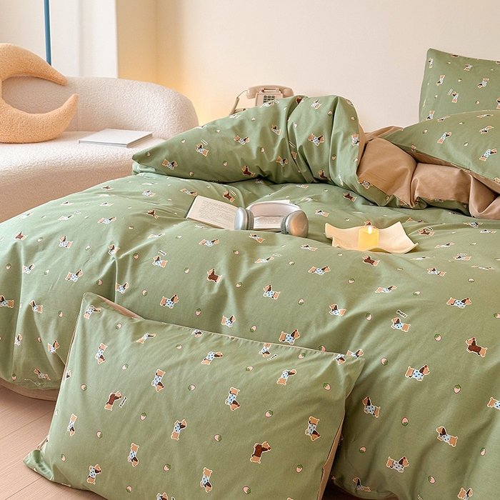 91家纺网 家纺一手货源 找家纺 典曼家纺 2025新款13372印花小清新四件套 草莓小狗