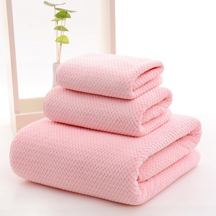 彩虹新款加厚加大珊瑚绒菠萝格方巾毛巾浴巾套装外贸跨境大浴巾吸水加厚大毛巾浴巾两件套 菠萝格粉色方巾毛巾浴巾组合