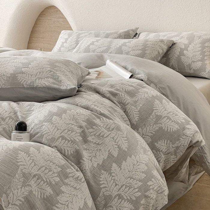 91家纺网 家纺一手货源 找家纺 宜代光年 2025新款全棉色织水洗棉大提花四件套（第二批） 镜中叶-灰