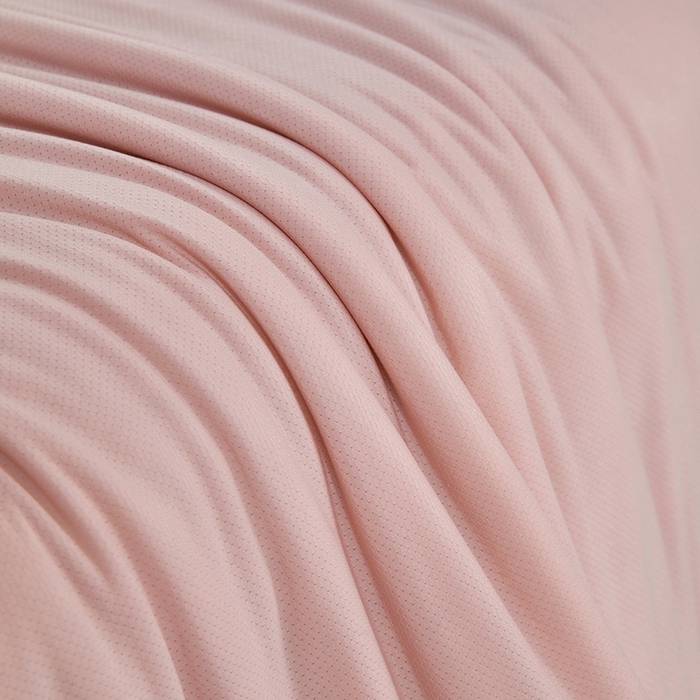 91家纺网 家纺一手货源 找家纺 金爱家2025新款A类高品质冰冰凉雪花冰感凉皮双面加倍透气孔氨纶凉感夏被 冰感凉皮-豆粉灰（加倍透气）