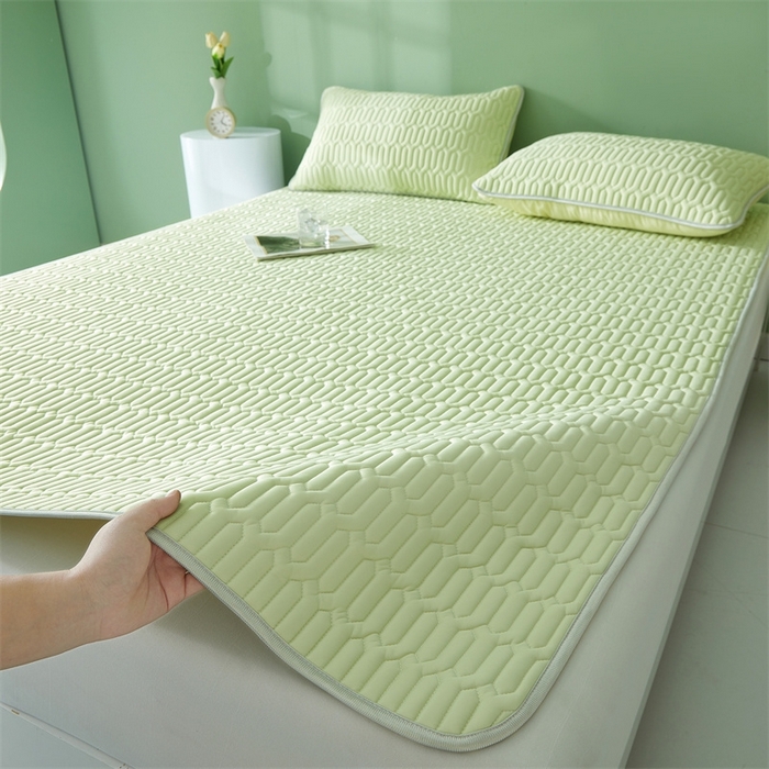 91家纺网 家纺一手货源 找家纺 雯豆2025夏季新品0.4乳胶凉席平铺款三件套凉感丝席梦思床罩 乳胶凉席-丁香绿