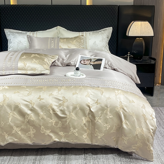 91家纺网 家纺一手货源 找家纺 艾米家居 2025新款轻奢浮雕系列水洗真丝凉感丝四件套 香槟蝴蝶花