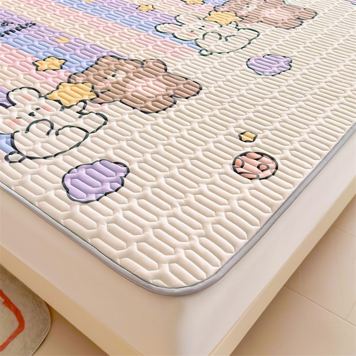 91家纺网 家纺一手货源 找家纺 雯豆2025夏季新品0.4乳胶凉席平铺款三件套凉感丝小清新印花席梦思床罩 乳胶凉席-流星飞碟