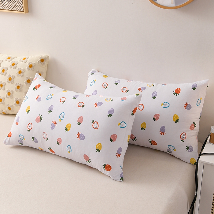 91家纺网 家纺一手货源 找家纺 鑫贝阳 2025新款亲肤水洗棉小花边印花夏被 小草莓