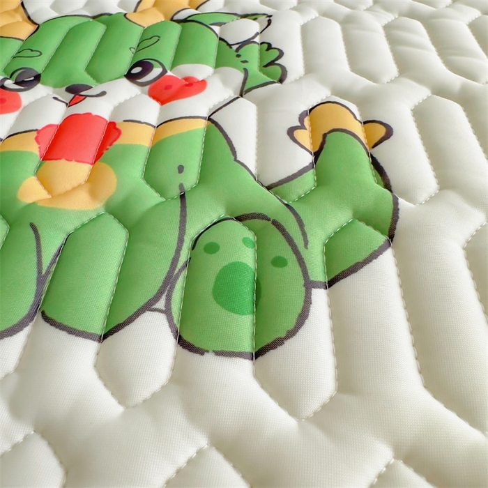 91家纺网 家纺一手货源 找家纺 雯豆2025夏季新品0.4乳胶凉席平铺款三件套凉感丝小清新印花席梦思床罩 乳胶凉席-吉祥龙