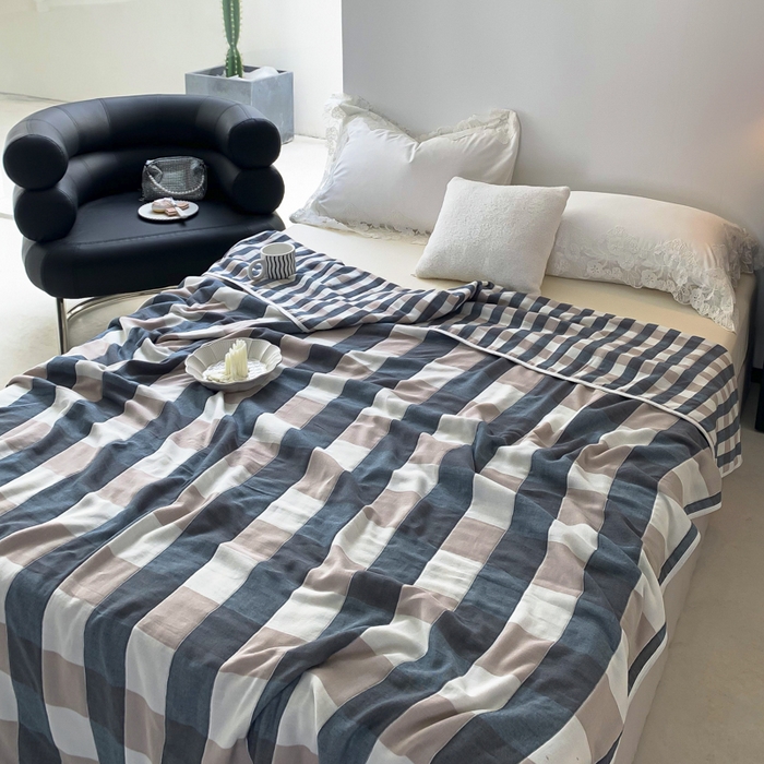 91家纺网 家纺一手货源 找家纺 爱港家纺 2025新款全棉A类六层纱布毛巾被 夏被 蓝格