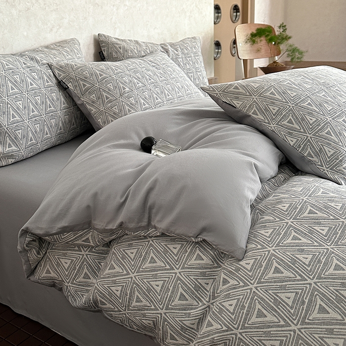 91家纺网 家纺一手货源 找家纺 宜代光年 2025新款全棉色织水洗棉大提花四件套（第一批） 岸堤-蓝灰