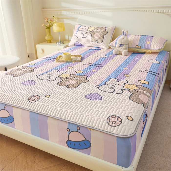 91家纺网 家纺一手货源 找家纺 雯豆2025夏季新品0.4乳胶凉席床笠款三件套凉感丝印花纯色床罩 乳胶床笠-流星飞碟